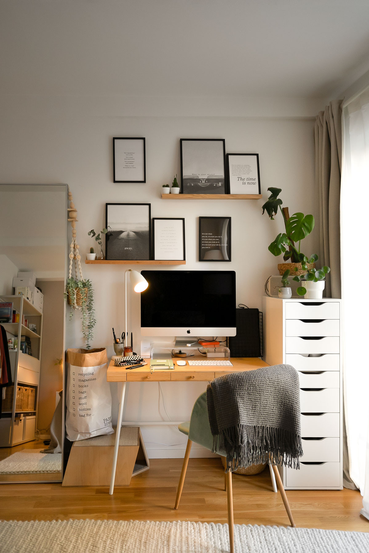 Homeoffice Im Schlafzimmer Einrichten: So Habe Ich Meinen inside Schlafzimmer Mit Arbeitsplatz