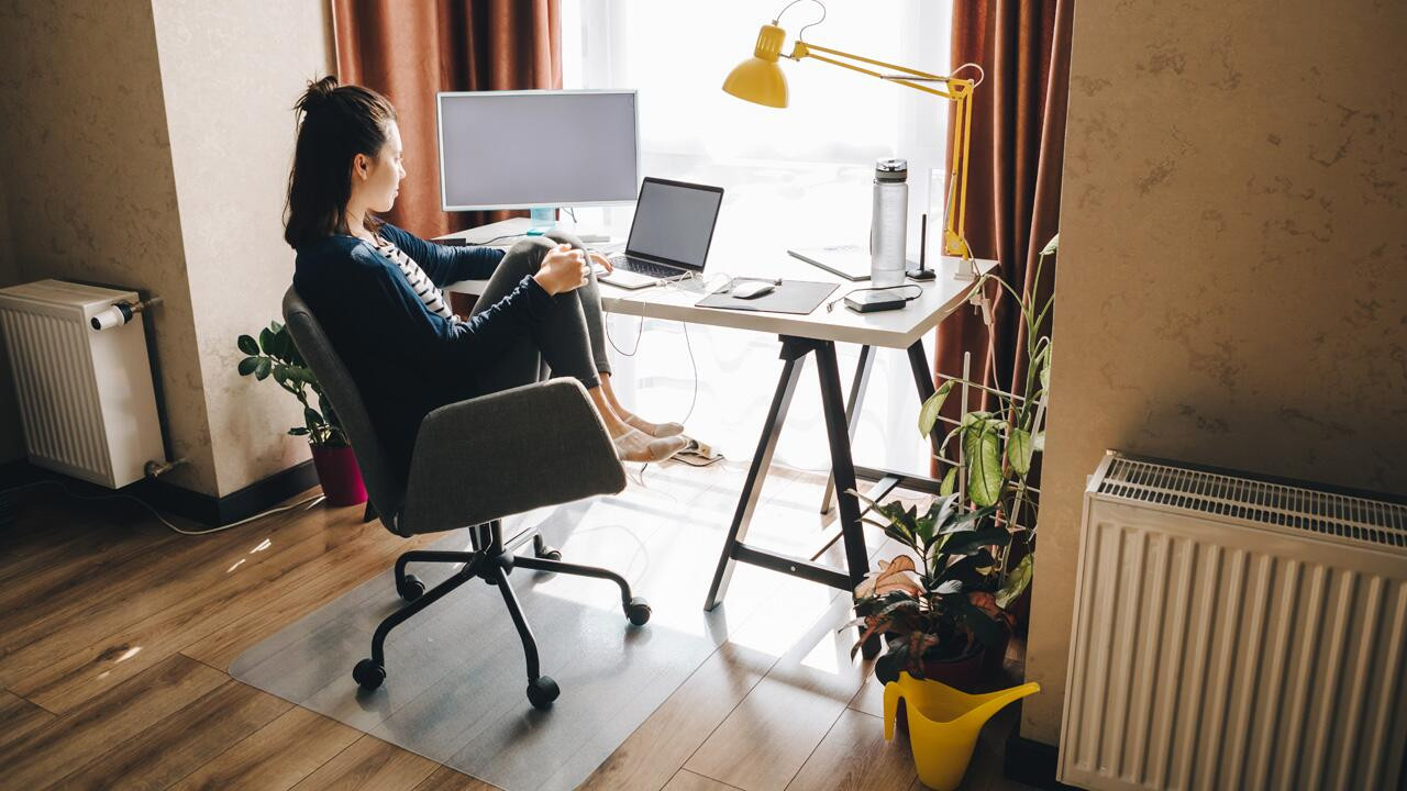 Schreibtisch Im Schlafzimmer: Wie Sie Ihren Arbeitsplatz Im Home for Schlafzimmer Mit Arbeitsplatz